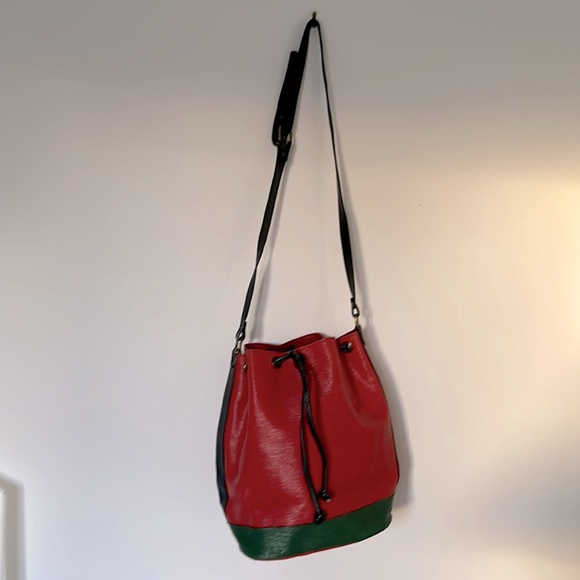 Vintage Simpson Piccadilly Red Epi Leather Duffle Bag with navy/green trim - Picture 3 of 11